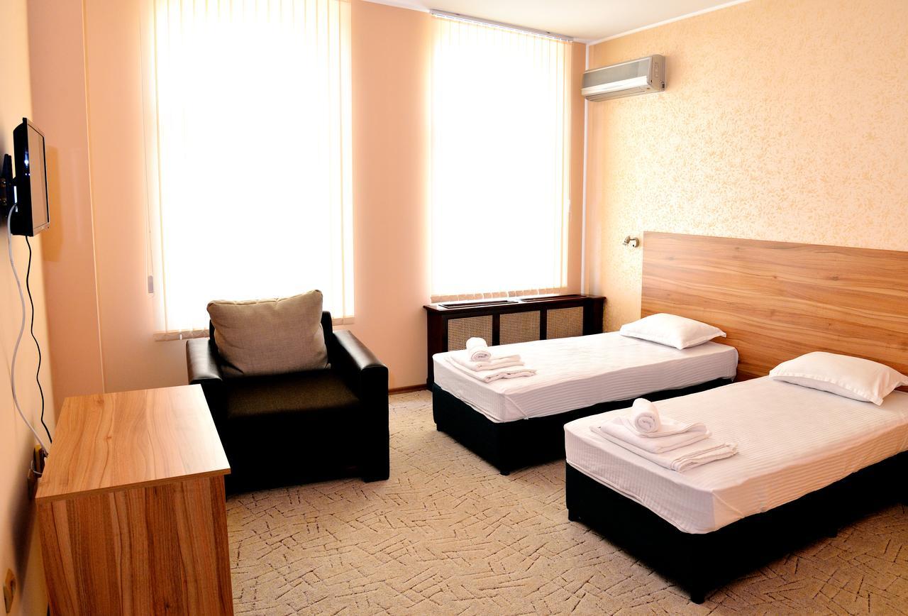 פלבן Hotel Cascade מראה חיצוני תמונה